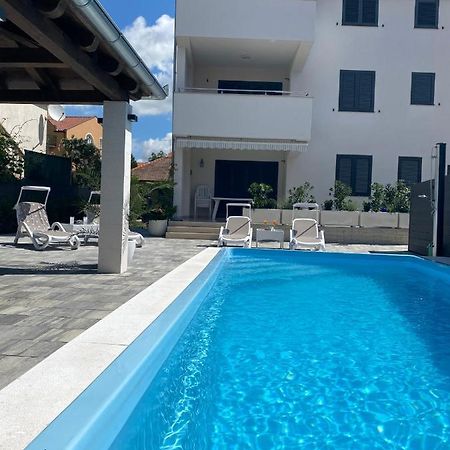 Breitling Apartments With Pool Biograd Na Moru Bagian luar foto