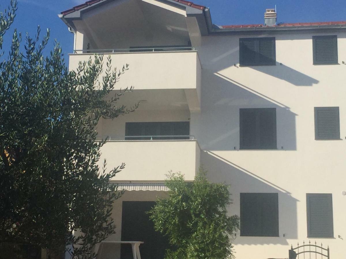 Breitling Apartments With Pool Biograd Na Moru Bagian luar foto